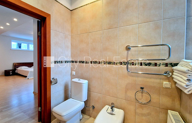 Zeme īpašumā, jaunceltne, keramzīta bloku sienas, labiekārtots apzaļumots pagalms, slēgts Jūrmala - foto 10