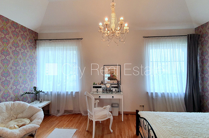 Частный дом, благоустроенная озеленённая территория, подъездная дорога покрыта Юрмала - изображение 18