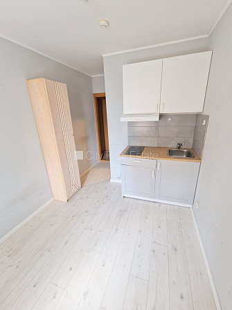 Фасадный дом, реновированный дом, вход с улицы и со двора, лестничная клетка после Рига - изображение 5