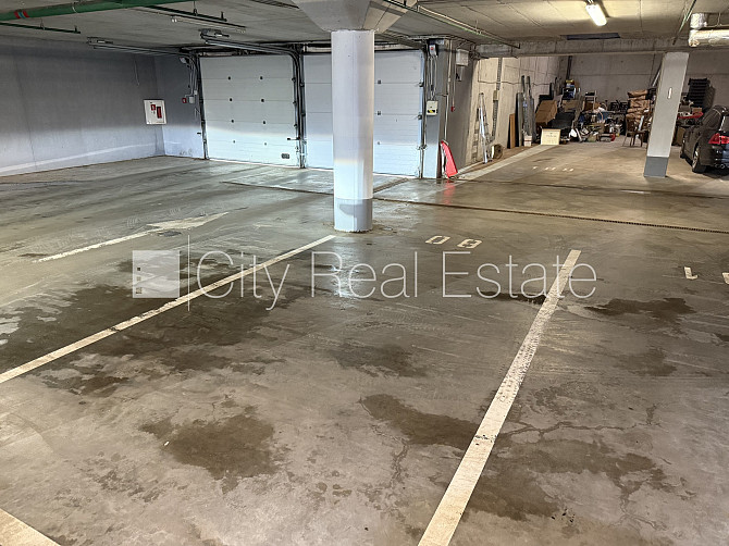 Проект - Jūras Pils (Юрас Пилс), гаражные ворота оснащены автоматической подъёмной Юрмала - изображение 9