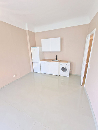 Fasādes māja, vieta automašīnai, ieeja no ielas un pagalma, logi vērsti uz pagalma pusi, Rīga - foto 6