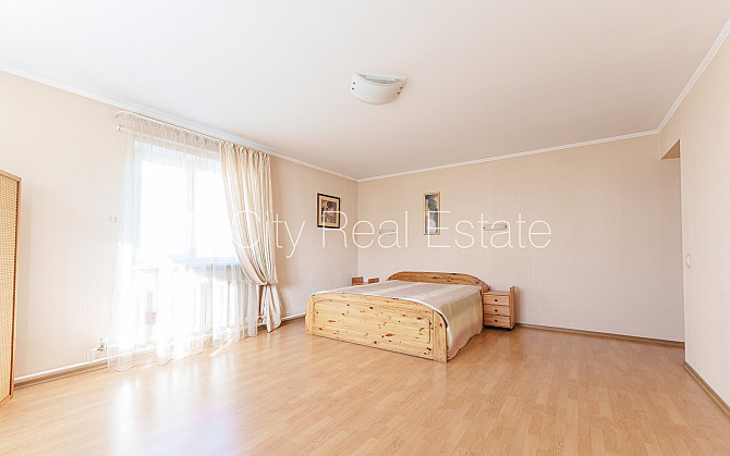 Частный дом, стены из керамзитных блоков, фасад с декоративной штукатуркой, на Рига - изображение 7