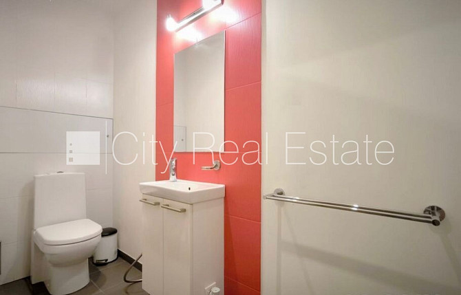 Fasādes māja, restaurēta māja, labiekārtota apzaļumota teritorija, istabas izolētas 4 gab., Rīga - foto 13