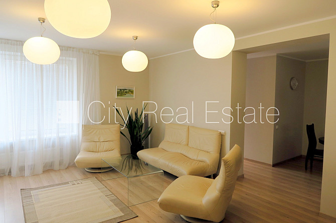 Fasādes māja, restaurēta māja, labiekārtota apzaļumota teritorija, istabas izolētas 4 gab., Rīga - foto 2