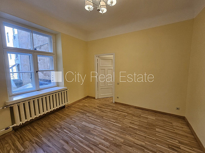 Fasādes māja, restaurēta māja, labiekārtota apzaļumota teritorija, istabas izolētas 4 gab., Rīga - foto 20