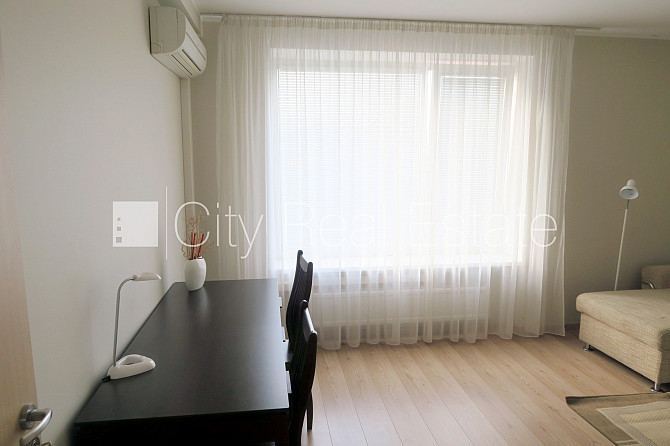 Fasādes māja, restaurēta māja, labiekārtota apzaļumota teritorija, istabas izolētas 4 gab., Rīga - foto 9