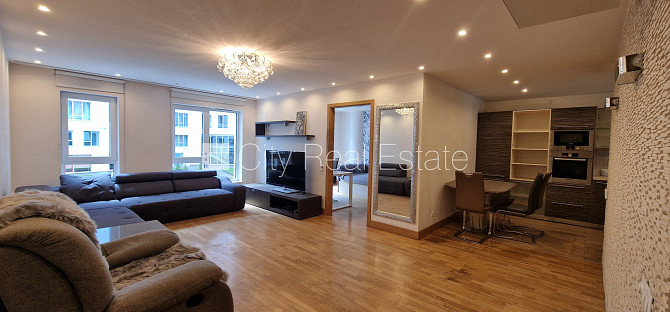 Проект - Centra Nams (Центра Намс), новостройка, фасадный дом, благоустроенная Рига - изображение 1