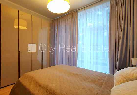 Земля в собственности, новостройка, количество квартир в здании 8 шт., Юрмала