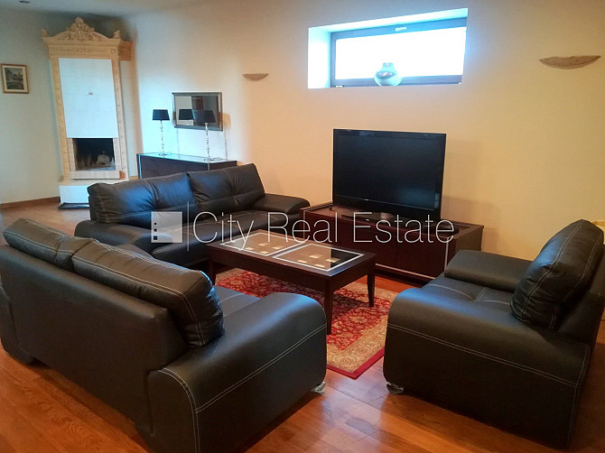 Pagalma ēka, slēgts pagalms, logi vērsti mājas abās pusēs, plašs skats no loga, guļamistabu Rīga - foto 12