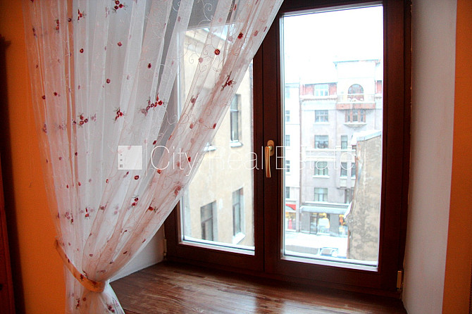 Pagalma ēka, slēgts pagalms, logi vērsti mājas abās pusēs, plašs skats no loga, guļamistabu Rīga - foto 20