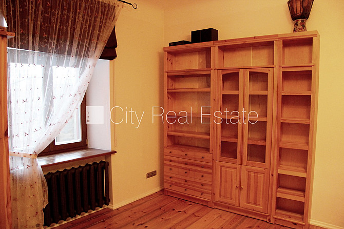 Pagalma ēka, slēgts pagalms, logi vērsti mājas abās pusēs, plašs skats no loga, guļamistabu Rīga - foto 19