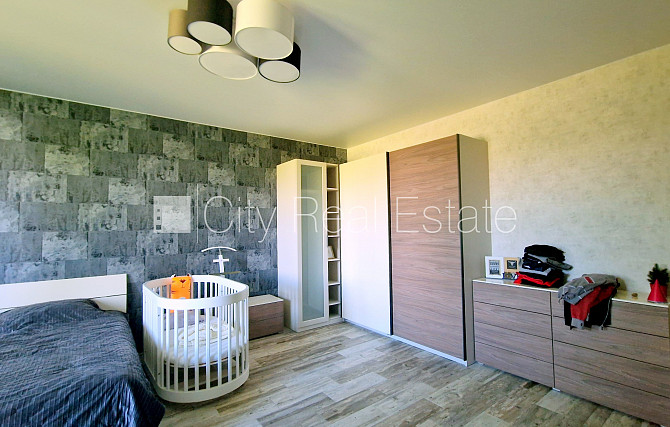 Земля в собственности, частный дом, новостройка, благоустроенная озеленённая Юрмала - изображение 15