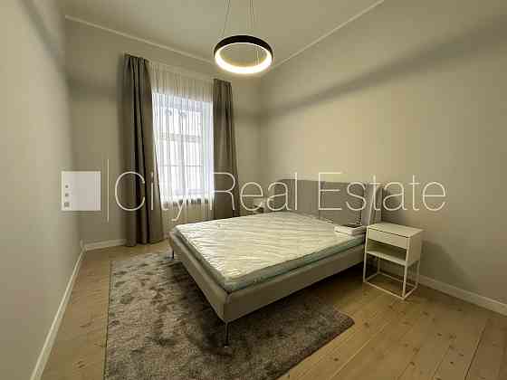 Новостройка, фасадный дом, энергоэффективный дом, вход со двора, лифт, балкон, две Рига