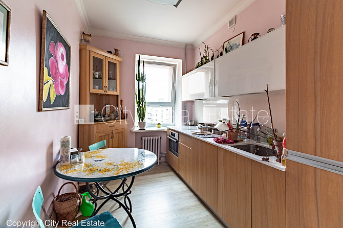 Фасадный дом, реновированный дом, лифт, лестничная клетка после капитального Рига - изображение 4