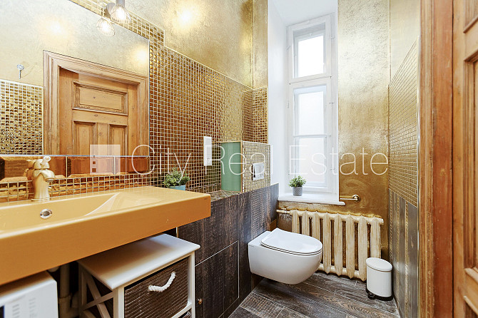 Fasādes māja, ieeja no ielas, guļamistabu skaits 4 gab., istabas izolētas 4 gab., virtuve, Rīga - foto 10