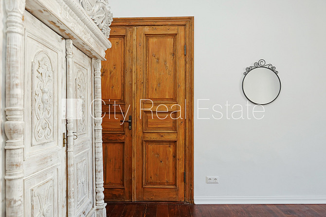 Fasādes māja, ieeja no ielas, guļamistabu skaits 4 gab., istabas izolētas 4 gab., virtuve, Rīga - foto 20