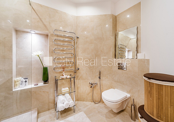 Pagalma ēka, renovēta māja, labiekārtots apzaļumots pagalms, iespēja nomāt autostāvvietu, Rīga - foto 10