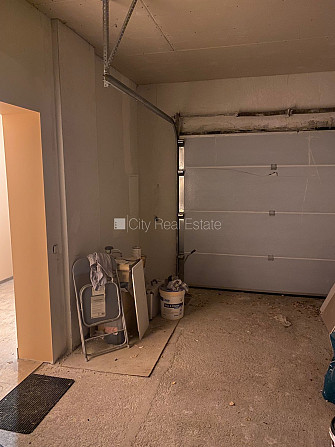 Таунхаус, благоустроенный озеленённый двор, закрытый двор, территория обнесена Юрмала - изображение 14