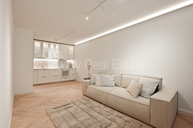 Реновированный дом, благоустроенный озеленённый двор, закрытый двор, одна Рига - изображение 1