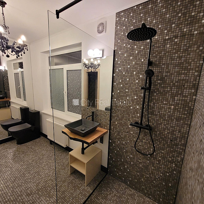 Privātmāja, fasāde ar dekoratīvo apmetumu, labiekārtots apzaļumots pagalms, garāža vienai Jūrmala - foto 12