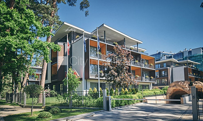 Новостройка, благоустроенная озеленённая территория, закрытый двор, подземная Юрмала - изображение 1