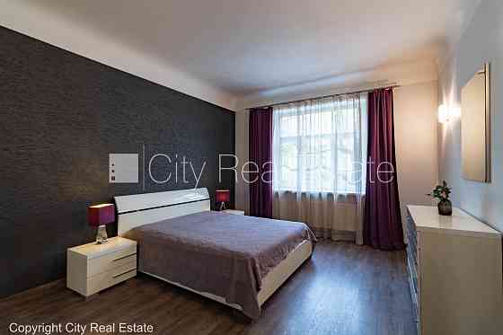 Фасадный дом, плата за обслуживание одного квадратного метра в  месяц 0,51 EUR, Rīga