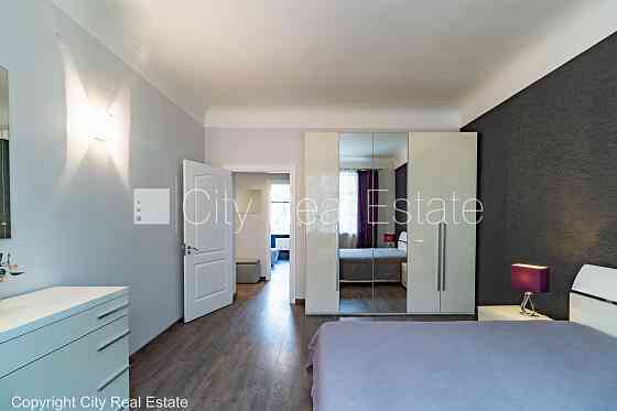 Фасадный дом, плата за обслуживание одного квадратного метра в  месяц 0,51 EUR, Rīga