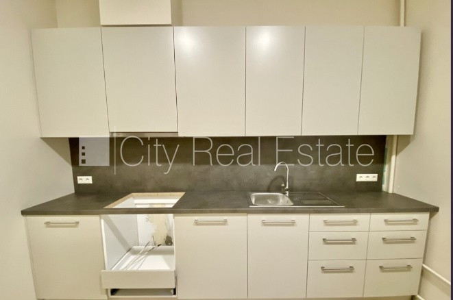 Здание во дворе, вход со двора, лифт, сауна, количество спален 3 шт., гостиная, Рига - изображение 10