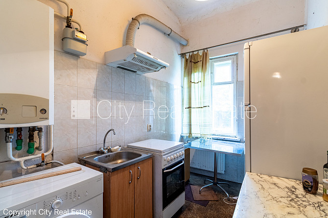 Здание во дворе, закрытая территория, территория обнесена железным забором, Рига - изображение 12