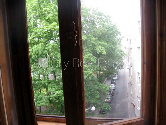 Фасадный дом, реновированный дом, вход с улицы, лифт, лестничная клетка после Рига - изображение 7