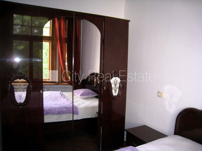 Фасадный дом, реновированный дом, вход с улицы, лифт, лестничная клетка после Рига - изображение 11