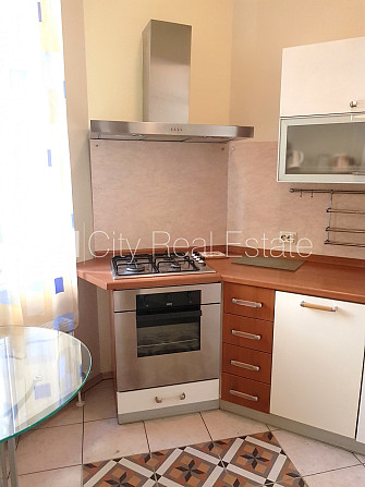 Дом во дворе, реновированный дом, благоустроенный озеленённый двор, закрытый Рига - изображение 10