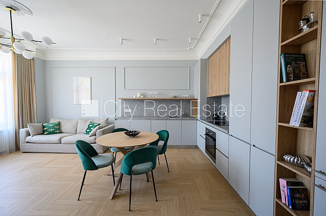 Дом во дворе, реновированный дом, благоустроенный озеленённый двор, закрытый Рига - изображение 17