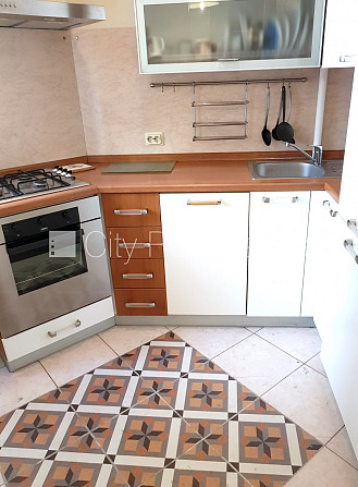 Дом во дворе, реновированный дом, благоустроенный озеленённый двор, закрытый Рига - изображение 11