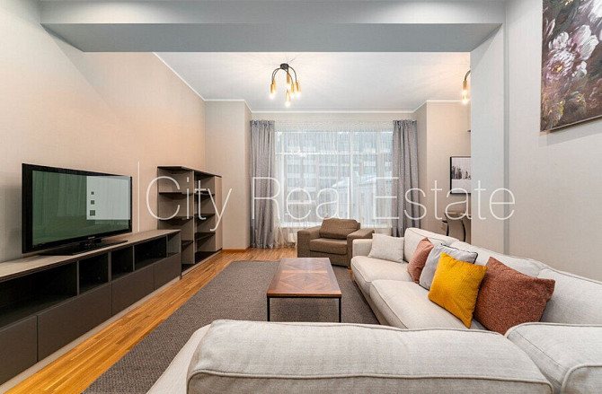 Новостройка, фасадный дом, благоустроенная озеленённая территория, закрытый Рига - изображение 2