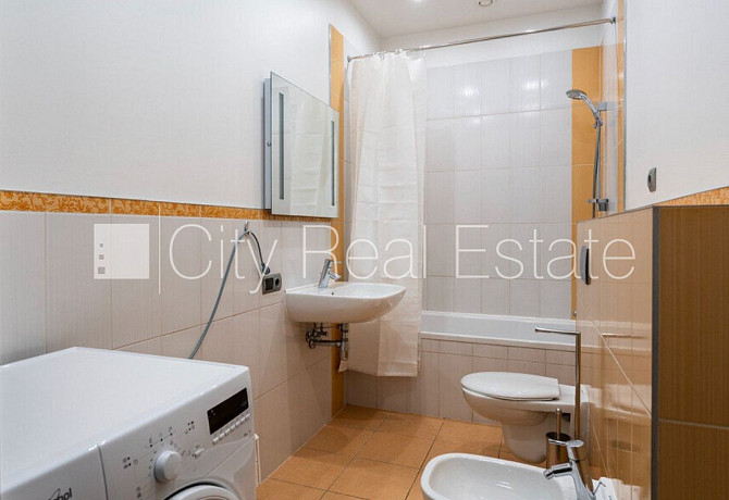 Новостройка, фасадный дом, благоустроенная озеленённая территория, закрытый Рига - изображение 16