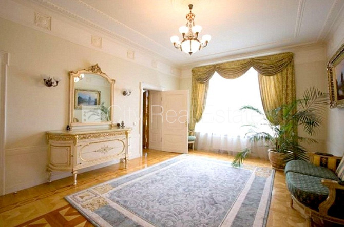 Фасадный дом, реновированный дом, закрытый двор, возможность аренды парковки, Рига - изображение 14