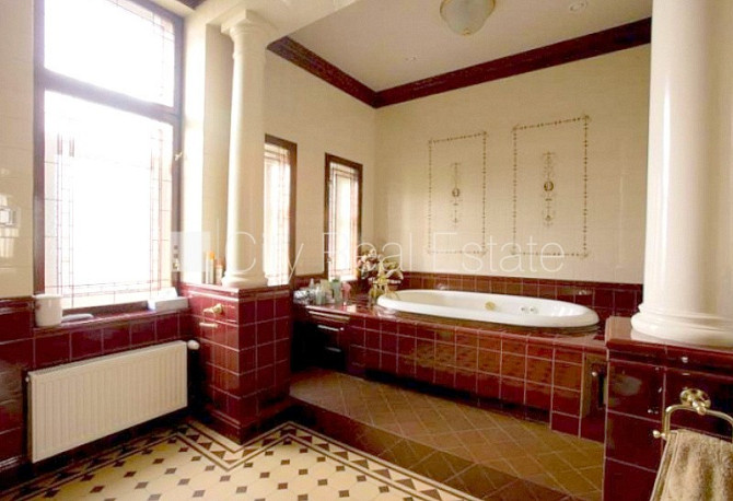 Фасадный дом, реновированный дом, закрытый двор, возможность аренды парковки, Рига - изображение 11