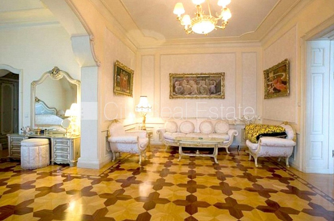 Фасадный дом, реновированный дом, закрытый двор, возможность аренды парковки, Рига - изображение 9