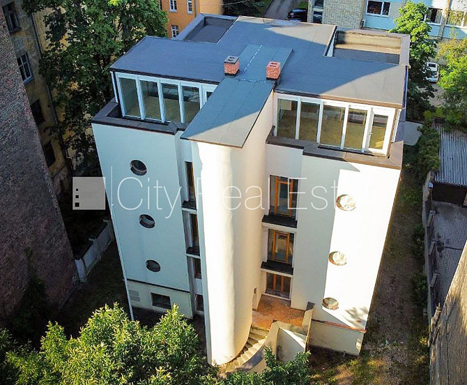 Реновированный дом, количество квартир в здании 5 шт., квартиры не продаются Рига - изображение 2