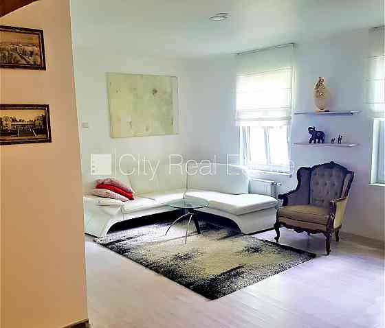 Проект - Aleksandra Čaka 33 (Александра Чака 33), дом во дворе, реновированный дом, зеленая Рига