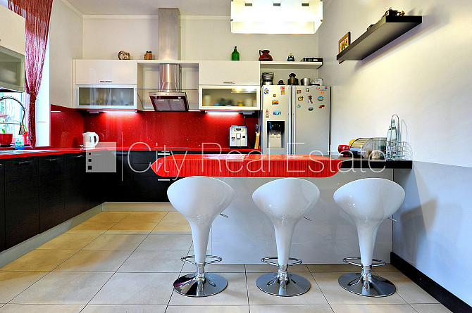 Privātmāja, jaunceltne, labiekārtots apzaļumots pagalms, iežogota teritorija, garāža vienai Jūrmala - foto 13