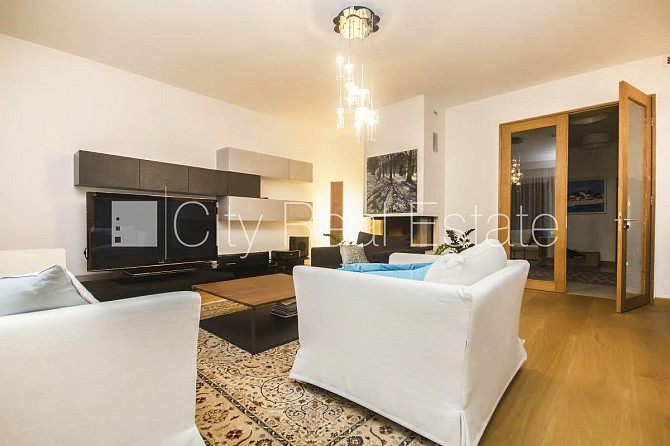 Частный дом, благоустроенный озеленённый двор, закрытый двор, балкон, терасса, Юрмала - изображение 2