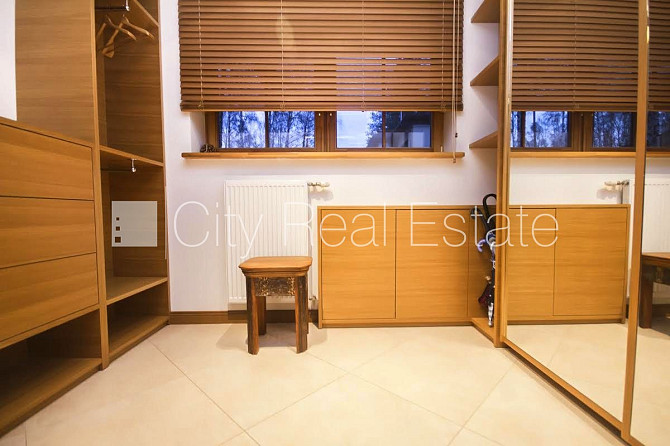 Частный дом, благоустроенный озеленённый двор, закрытый двор, балкон, терасса, Юрмала - изображение 13