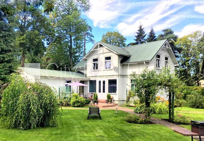 Privātmāja, renovēta māja, labiekārtota apzaļumota teritorija, automātiska zālāja Jūrmala - foto 1