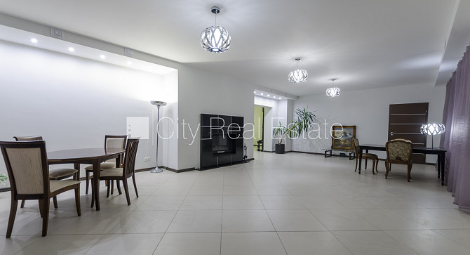 Земля в собственности, реновированный дом, поменянное покрытие крыши, кирпичные Рига - изображение 4