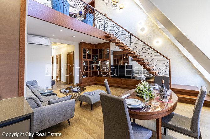 Дом во дворе, реновированный дом, количество квартир в здании 11 шт., закрытый двор, Рига - изображение 1