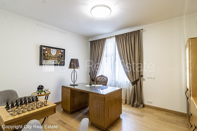 Дом во дворе, реновированный дом, количество квартир в здании 11 шт., закрытый двор, Рига - изображение 11