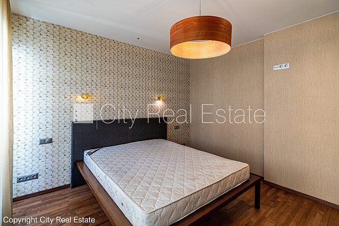 Fasādes māja, renovēta māja, mainīts Jumta segums, fasāde ar dekoratīvo apmetumu, Rīga - foto 11