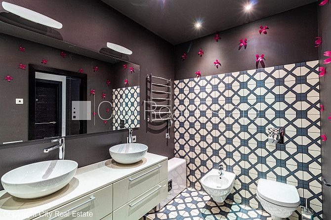 Fasādes māja, renovēta māja, mainīts Jumta segums, fasāde ar dekoratīvo apmetumu, Rīga - foto 18